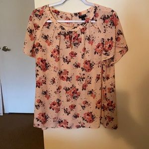 Torrid skull flower blouse size 1
